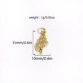 Vue macro détaillée d'un pendentif coquillage doré avec dimensions 15mm par 10mm sur blanc - Mini Pétoncle Doré (Style 16)