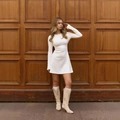 White long-sleeved mini dress in a slim fit with round neck and A-line silhouette - S / White
