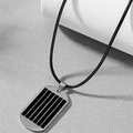 Silberner rechteckiger Erkennungsmarken-Anhänger mit schwarzen Streifen an Lederhalskette - Schwarze Dog Tag