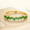 Lussuoso bracciale placcato oro con pietre di zircone verde in un design elegante e chic - Verde