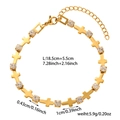 Dettaglio del bracciale a croce dorato con zirconi e specifiche tecniche delle dimensioni - Pietra Bianca/Ciondolo a Croce (ZHB2632-Oro) / Oro