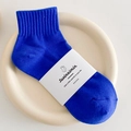 Calze minimaliste blu reale a metà polpaccio in cotone a maglia fine con fascia di carta - Taglia unica / Blu Klein