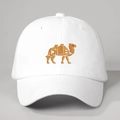 Berretto da baseball in cotone bianco con ricamo sagoma di cammello e cinturino regolabile - Regolabile / Bianco