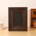 Cornice portafoto vintage in legno scuro con profilo a gradini e passe-partout nero - 6 Pollici (10*15.2cm) / Marrone Vintage