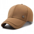 Classic camel brown baseball cap for men with a square metal F logo on the side - Adjustable / Coffee
