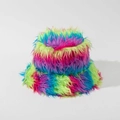 Bunter Regenbogen-Fischerhut aus weichem Kunstpelz mit lebendigem Plüsch-Strukturdesign - 56-60cm / Regenbogenfarben