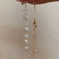 Bracciale regolabile placcato oro 18 carati con zirconi a forma di fiori e maglie quadrate - Oro