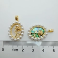 Size reference of baroque 18K gold rose charms with white shell and abalone inlay - Rose Flower Abalone Shell