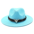 Dettaglio cappello di paglia turchese con testa di toro argentata e nastro etnico - M (56-58cm) / Blu lago