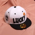 Casquette hip-hop pour garçon à bord plat avec broderie 3D Lucky en noir et blanc - 2-12 ans (48-54cm) / Blanc
