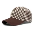 Classic houndstooth baseball cap with a brown curved brim and a retro structured design - Adjustable / Coffee