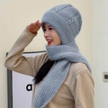 Écharpe à capuche en maille gris clair avec protection des oreilles pour femme - Motif de torsion / Gris