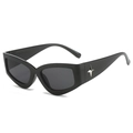 Retro black cat-eye sunglasses with silver star decoration in Y2K hip-hop style - Black Frame Black Grey Lens