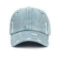 Lichtblauwe denim baseballpet met vintage wassing en distressed details voor een retro look - Lichtblauw Denim