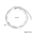 Close-up of a 6mm silver blade chain bracelet with 18+5cm length and lobster clasp - Silver Bracelet