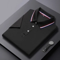 Polo noir classique à manches courtes avec détails rayés rouge blanc bleu au col - S / Noir