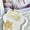 Chic cream-colored marble patterned hair claw clip on a decorative tray for elegant styling - Square Clip 8.7cm-White Marble