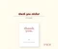 Gros plan d'autocollants Thank You rouge-brun de 5x6 cm pour emballages de cadeaux - Lettres Roses