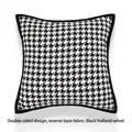 Fluwelen sierkussen met pied-de-poule patroon en zwarte Hollandse fleece achterkant - Jacquard - Pied-de-poule 45*45cm / Kussensloop (zonder Kussenkern)