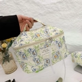 Quilted floral makeup bag with blue begonia pattern and portable top handle - Green Ribbon Flower Large (23x14.5x14)