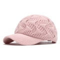 Gorra de béisbol de punto de ochos rosa para mujer con ala gruesa para el invierno - Ajustable / Rosa