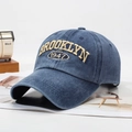Berretto da baseball in cotone lavato blu navy con ricamo giallo Brooklyn 1947 - Regolabile / Blu navy