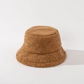 Textura detallada del sombrero de pescador de forro polar marrón caramelo de invierno - M (56-58cm) / Marrón Oscuro