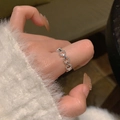 Elegante anello a catena in argento sterling S925 con maglie intrecciate al dito - Stile Catena Minimalista (J3905)