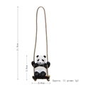 Detalle del adorno de panda en columpio con dimensiones y peso ligero de unos 11g - Colgante de Panda en Columpio con Cuerda Corta