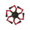 Fidget spinner meccanico con giunti trasformabili rossi e grigi su sfondo bianco - Giroscopio meccanico regolare / Grigio + Rosso