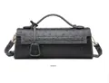 Elegante borsa nera con motivo a struzzo con manico superiore e tracolla - Nero (Motivo Struzzo)