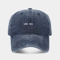 Casquette de baseball en coton délavé marine avec broderie Low Key de style vintage - Réglable / Bleu marine