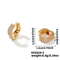 Dimensioni dettagliate degli orecchini a cerchio dorati con zirconi e misure - Orecchini con Strass Oro (E02824-2)