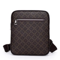 Herren Umhängetasche in Dunkelbraun mit Vintage-Monogramm und verstellbarem Riemen - Dunkelbraun