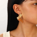 Modern golden wave pattern earrings with irregular spiral design and metallic luster - Wave Pleated Style (DZ-828) / 21 KC Gold