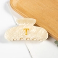 Pince à cheveux en acrylique crème nacré avec un élégant motif de lettre T dorée en 3D - Pince à Cheveux Crème Marbré Lettre T