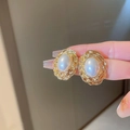 Orecchini vintage ovali con perla crema e cornice dorata intrecciata in metallo - 32# Perno d'argento - Ovale con Perla Dorata