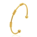 Brazalete abierto de latón chapado en oro de 18K con detalles de alambre en espiral y cuentas - Oro de 18K / Dorado (KB0400)
