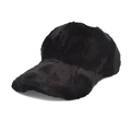 Detalle de la textura de piel sintética negra en una cálida gorra de béisbol de invierno - M (56-58cm) / Negro