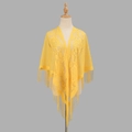 Scialle in pizzo giallo brillante con ricamo floreale e orlo a nappe asimmetrico - 180cm / Giallo