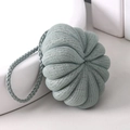 Fleur de douche en maille vert sauge en forme de citrouille avec cordelette de suspension - 50 g / vert clair