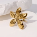 Bague fleur en acier inoxydable doré minimaliste avec un design floral poli à cinq pétales - Doré