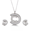 Elegante conjunto de joyas de acero con colgante C de nácar y pendientes a juego - Estilo de Concha Plateada en Forma de C (KS117035-KLX)