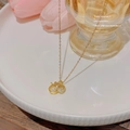 Elegant 18K gold-plated titanium steel necklace featuring a single pearl and zircon leaf pendant - X174 Gold Pearl Heart