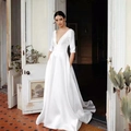 Elegante vestido de novia de satén blanco con escote en V profundo y media manga - US size 2 (S) / Marfil