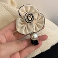 Pince à Cheveux Camélia Blanche
