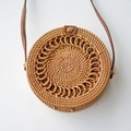 Borsa a tracolla rotonda in rattan intrecciato a mano con cinturino e chiusura in pelle - Borsa con fibbia in pelle ad anello 20*8cm