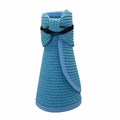 Dettaglio della visiera parasole in paglia blu arrotolata con fiocco nero decorativo - M(56-58cm) / Blu lago