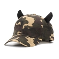 Detail of camouflage baseball cap with 3D black horns and pure cotton canvas texture - One Size / Full Camo