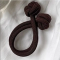 Élastique à cheveux marron foncé avec nœud chinois durable pour queue de cheval haute - 1 Pièce / Marron